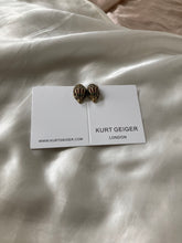 Load image into Gallery viewer, Birdy Earrings
