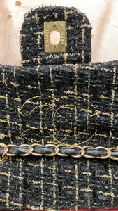 Tweed Chanel