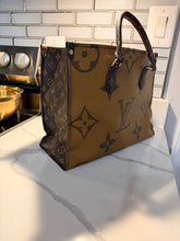 Load image into Gallery viewer, Leather Brown Bag
